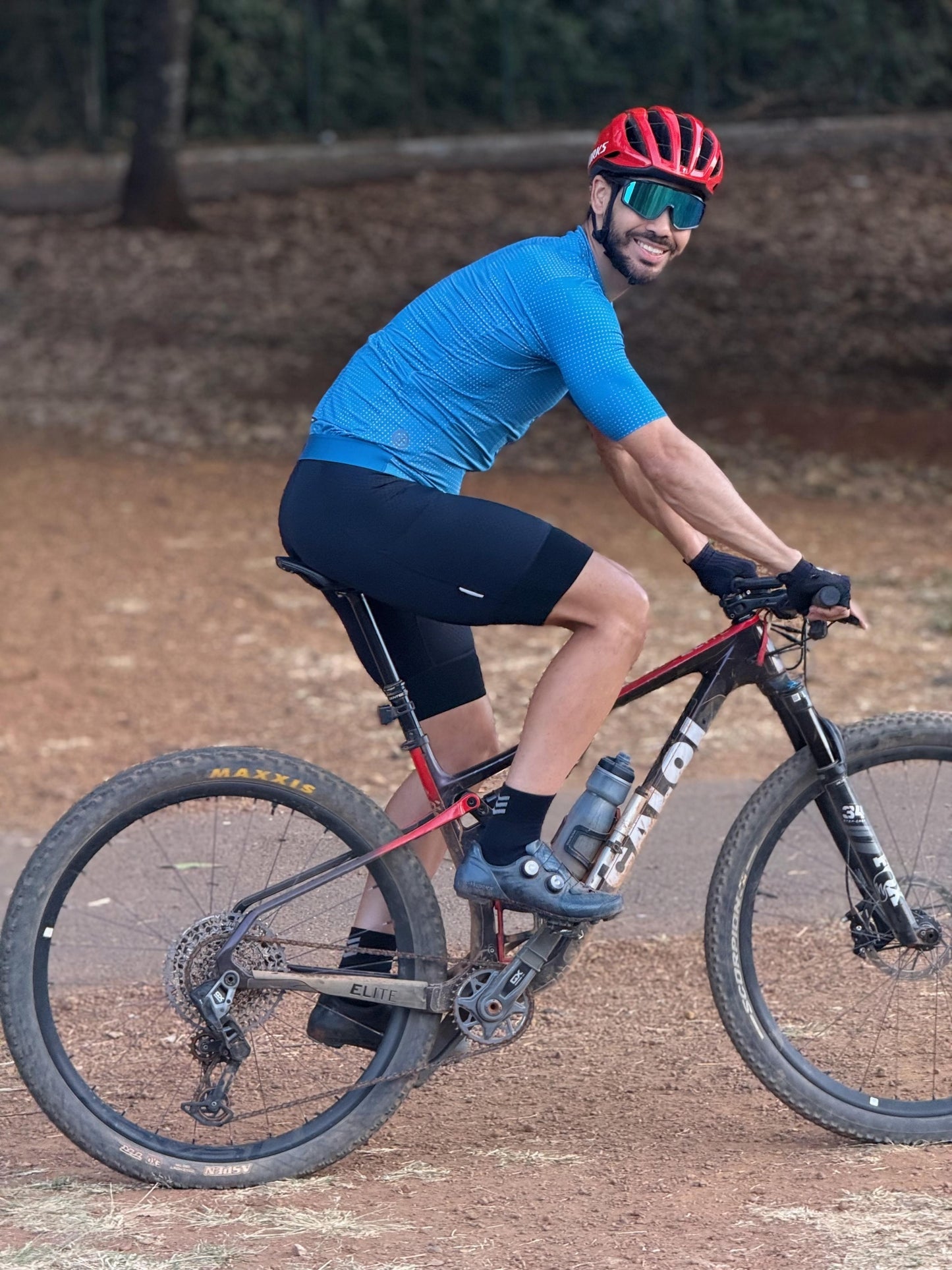 YKYWBIKE Men's Cycling Jersey Seamless Short Sleeve Fashionale Road Bike Shirt SPF 50+ Bicycle Jersey MTB Summer Cycling Clothes