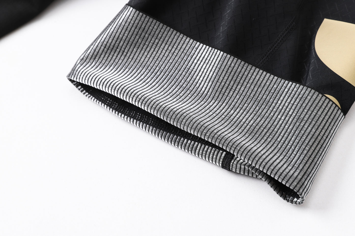 YKYW 2025 Summer Men Cycling Bib Shorts Short Pants Bicycle Bibs Shorts Pro Team Road Bike 3 Pockets MTB Long Distance